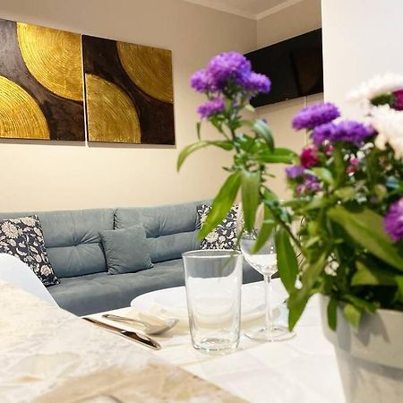Exclusive 2Br! Apartment Near City Center +Netflix Varşova Dış mekan fotoğraf