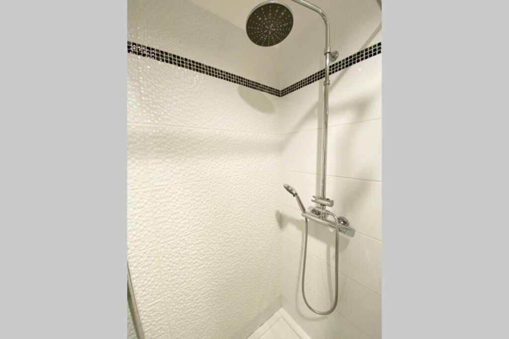 Exclusive 2Br! Apartment Near City Center +Netflix Varşova Dış mekan fotoğraf